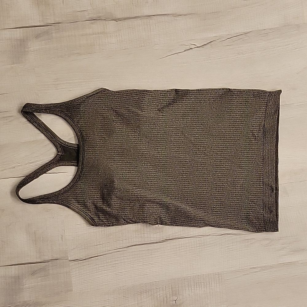Lululemon ebb to the street tank